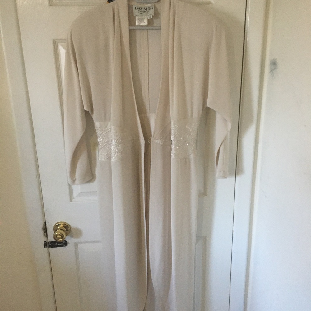 Daymor Couture robe